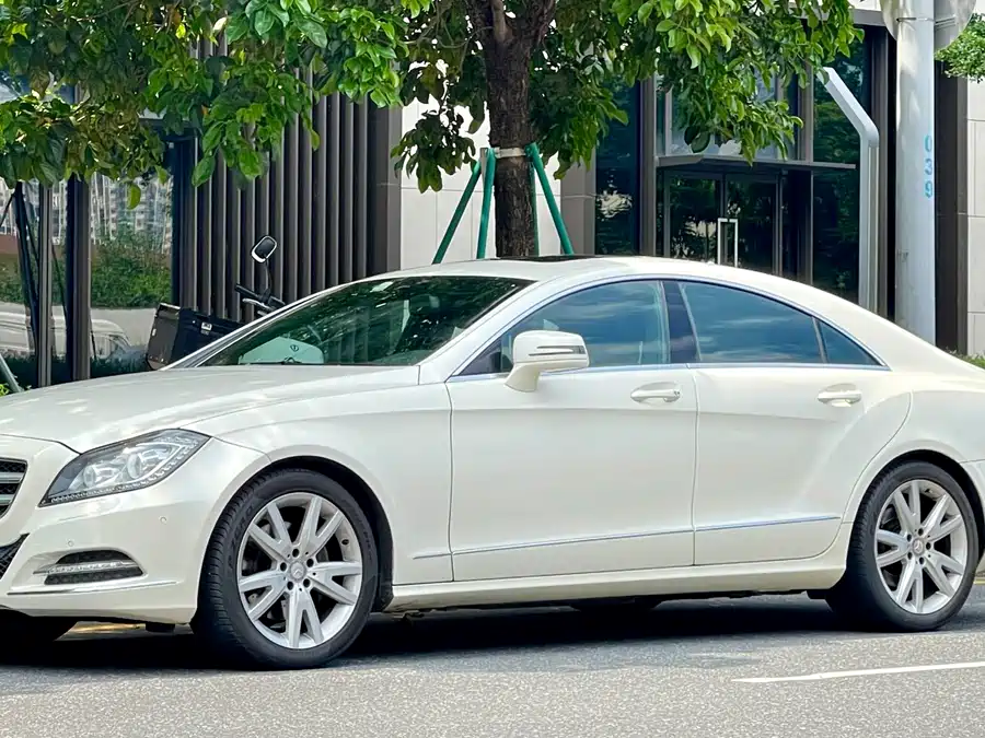 Mercedes Benz CLS