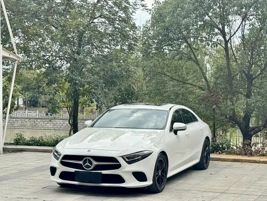 Mercedes Benz CLS