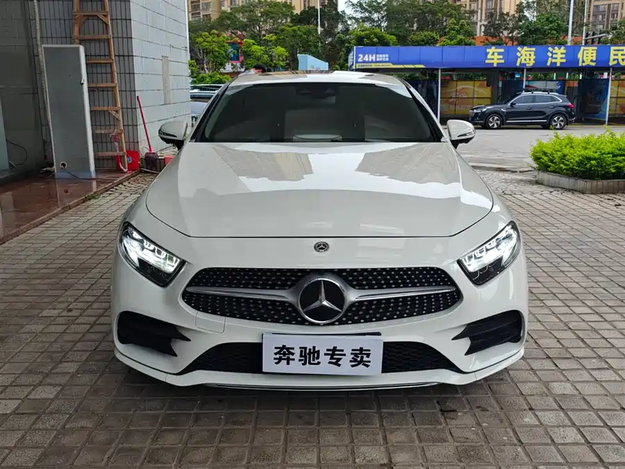 Mercedes Benz CLS