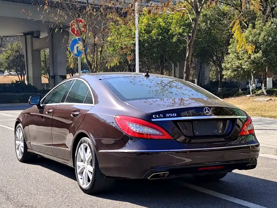 Mercedes Benz CLS