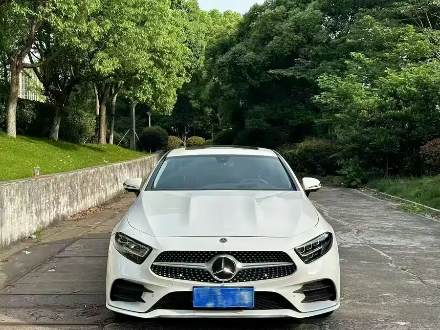 Mercedes Benz CLS