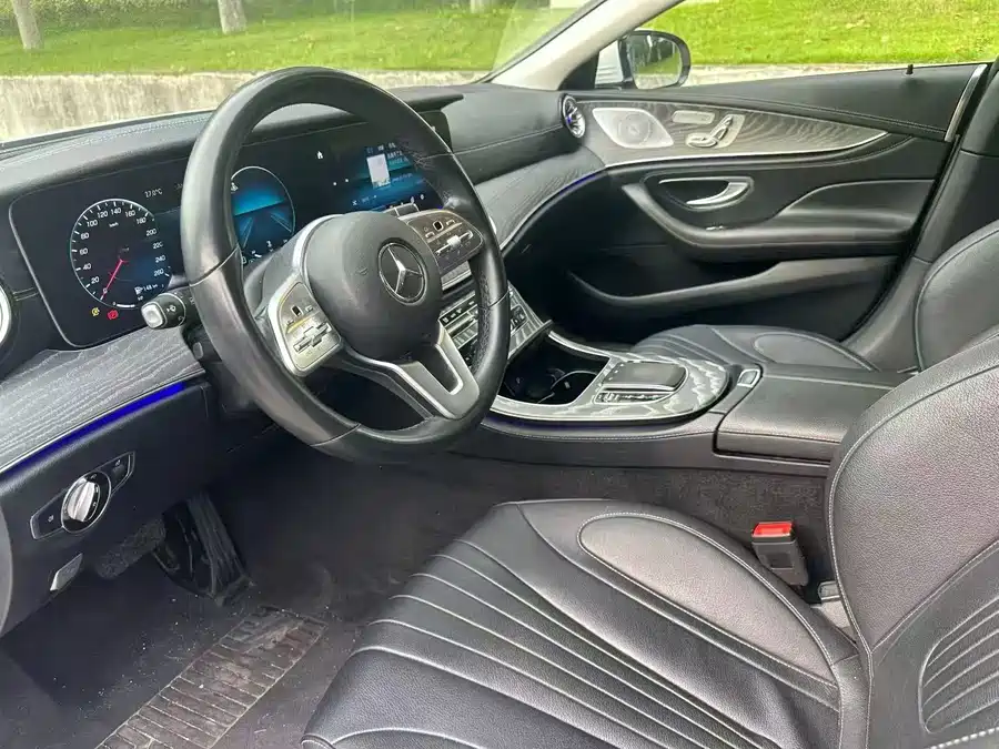 Mercedes Benz CLS