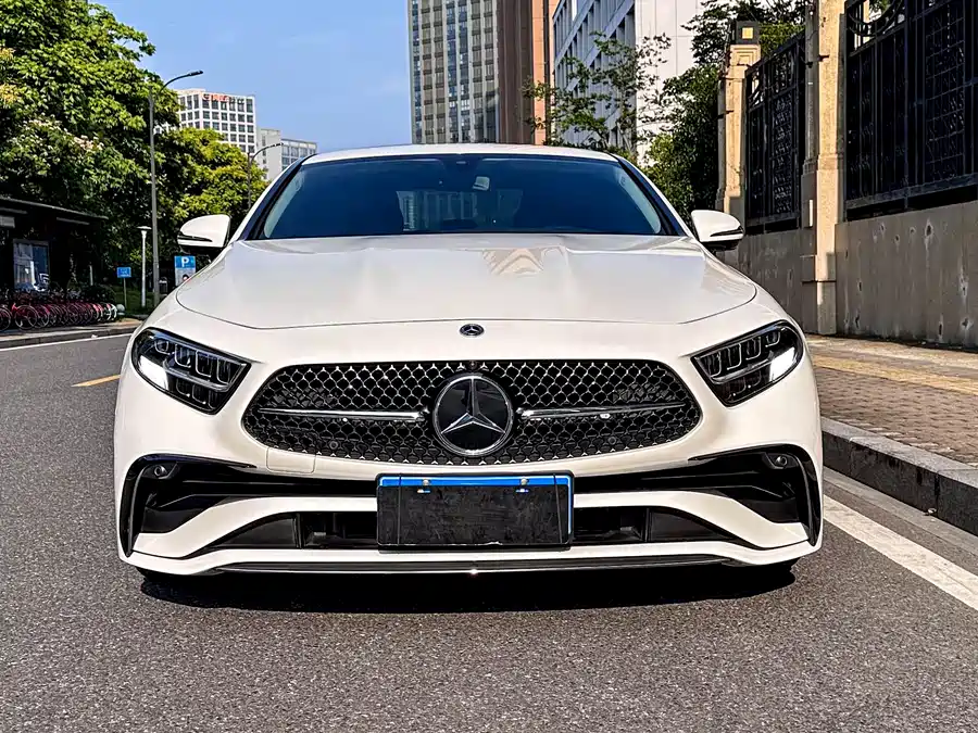 Mercedes Benz CLS