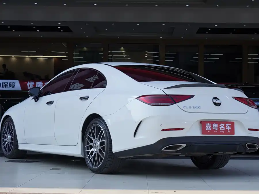 Mercedes Benz CLS