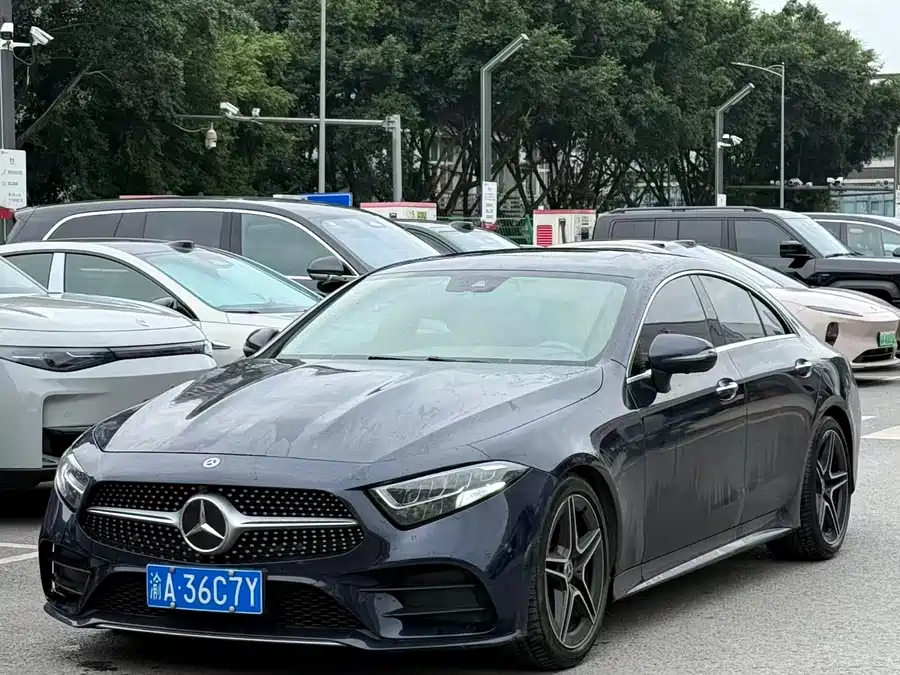 Mercedes Benz CLS