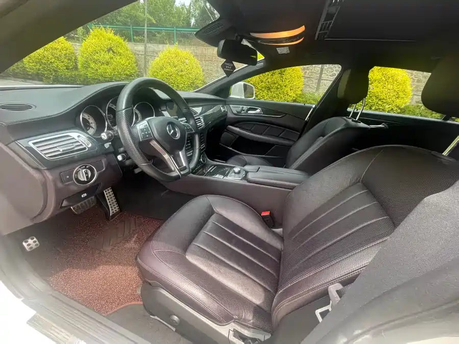 Mercedes Benz CLS