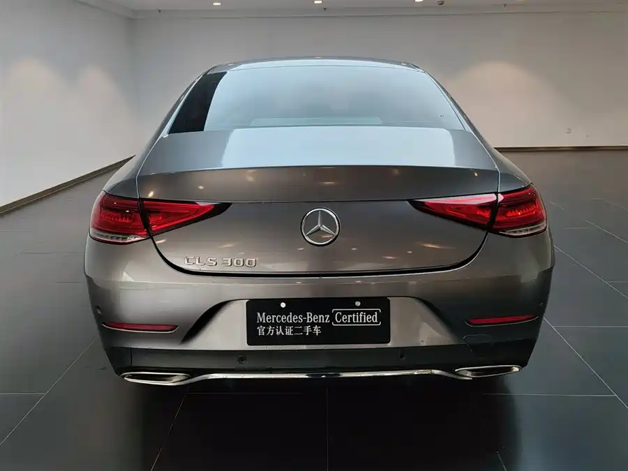 Mercedes Benz CLS