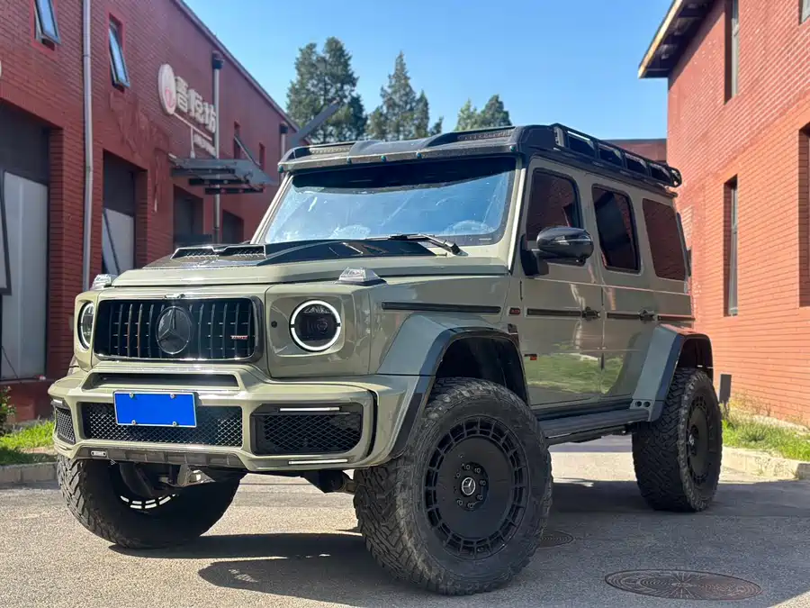 Mercedes Benz G-rated