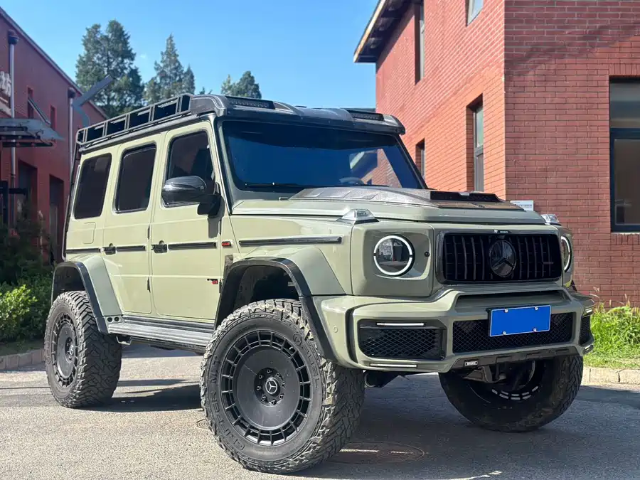 Mercedes Benz G-rated