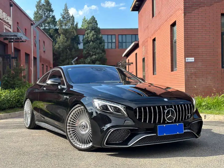 Mercedes Benz S-Class AMG