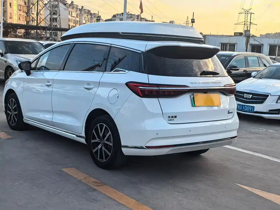 BYD Song MAX New Energy