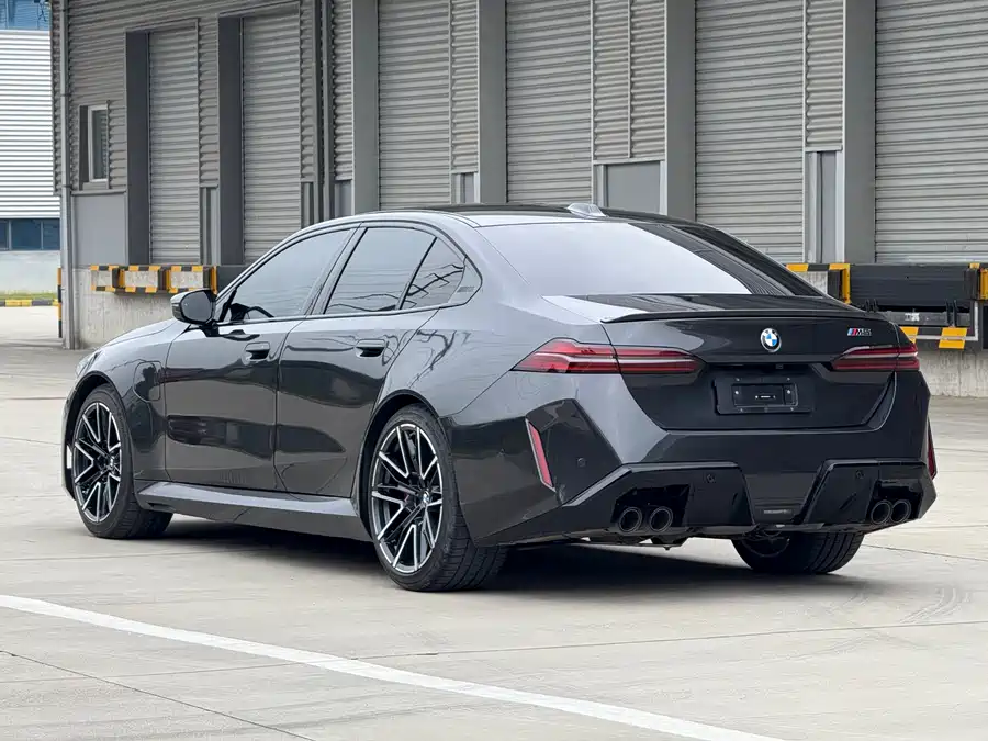 BMW M5 New Energy