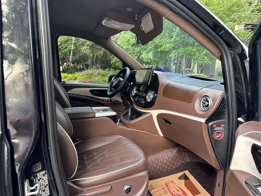 Mercedes Benz Vito