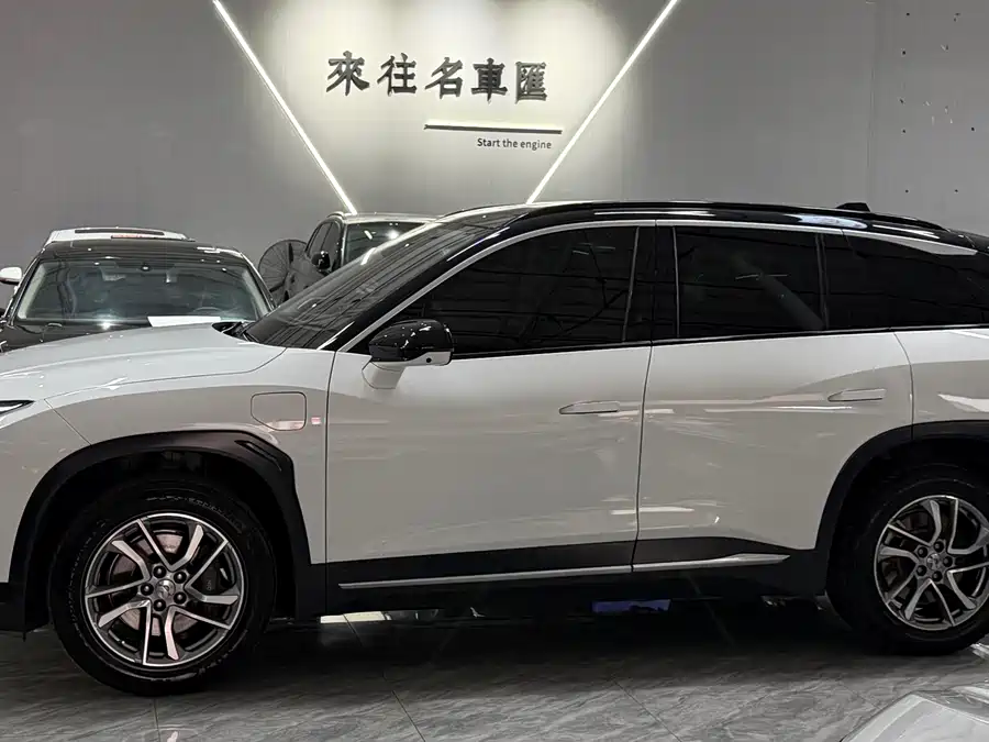 NIO ES6