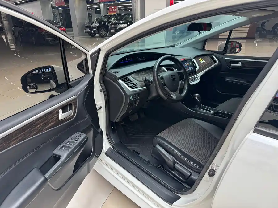 Honda Jade