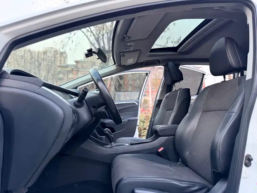 Honda Jade