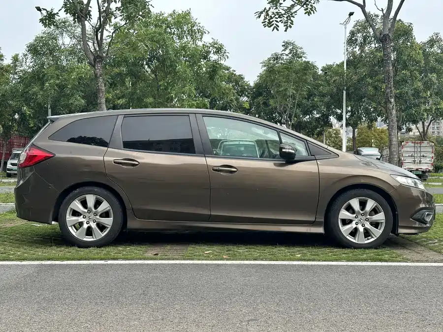 Honda Jade