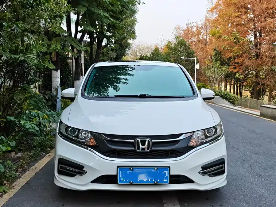 Honda Jade