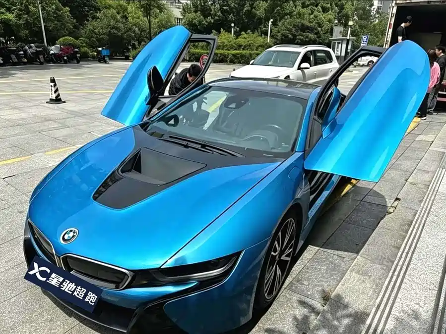 BMW i8