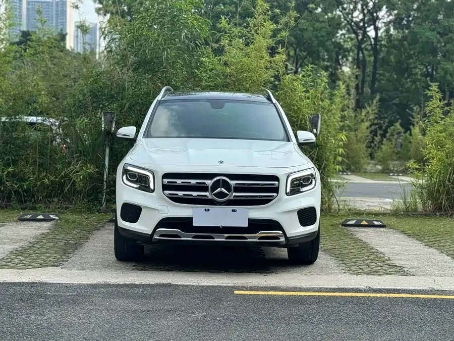 Mercedes Benz GLB