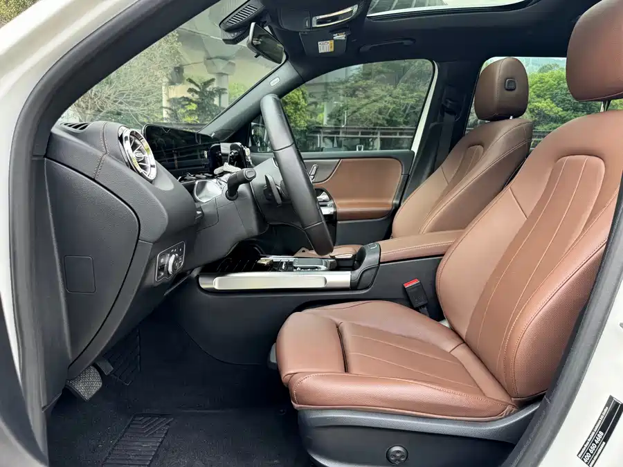 Mercedes Benz GLB