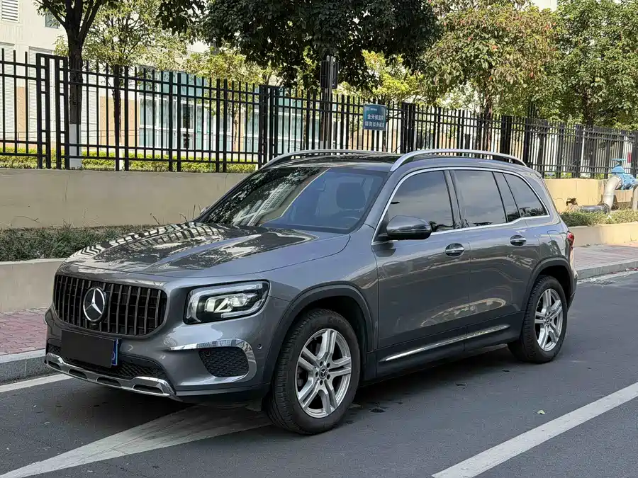 Mercedes Benz GLB