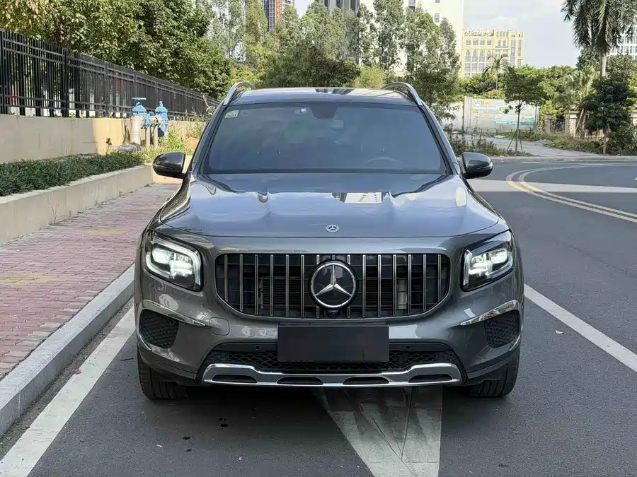 Mercedes Benz GLB