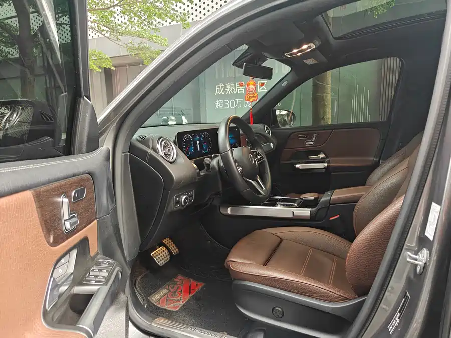 Mercedes Benz GLB