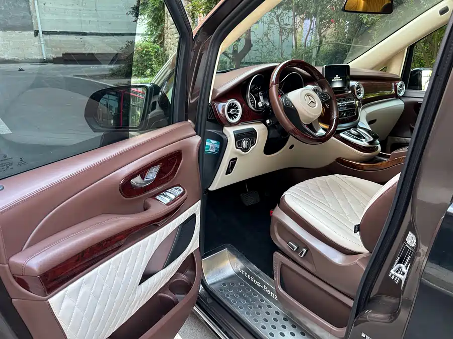 Mercedes Benz Class V
