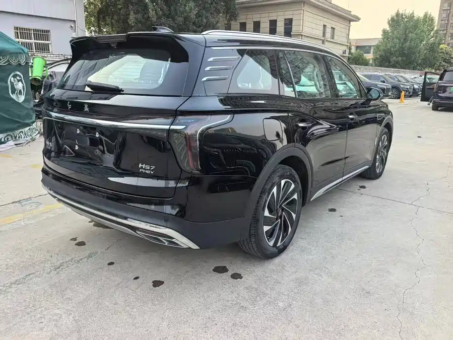 Hongqi HS7 PHEV