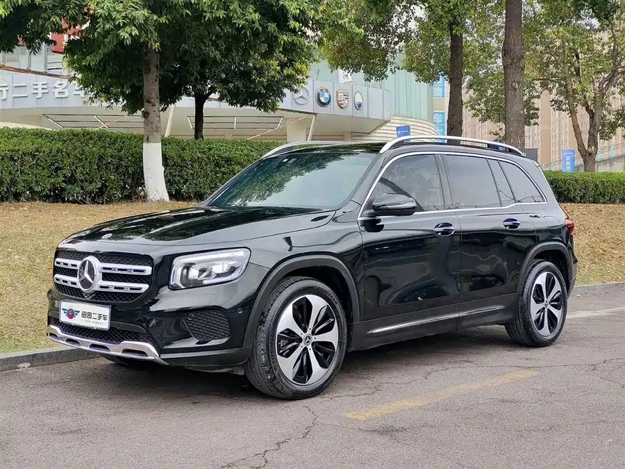 Mercedes Benz GLB