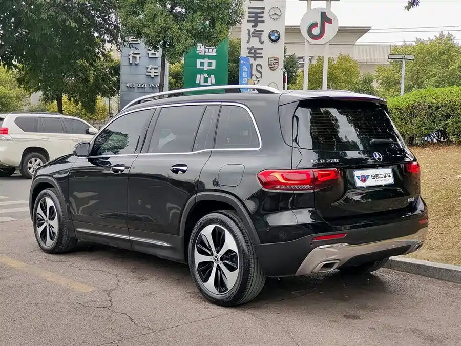 Mercedes Benz GLB