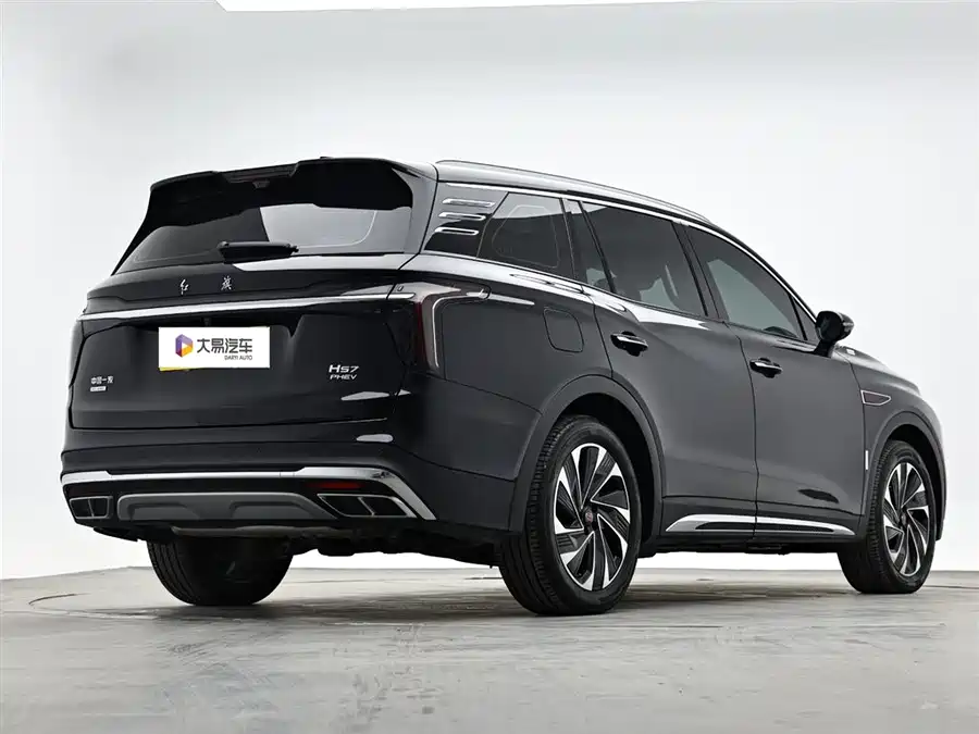 Hongqi HS7