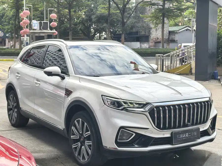 Hongqi HS5