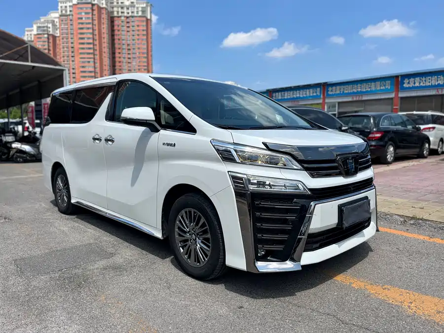 Toyota Crown Vellfire