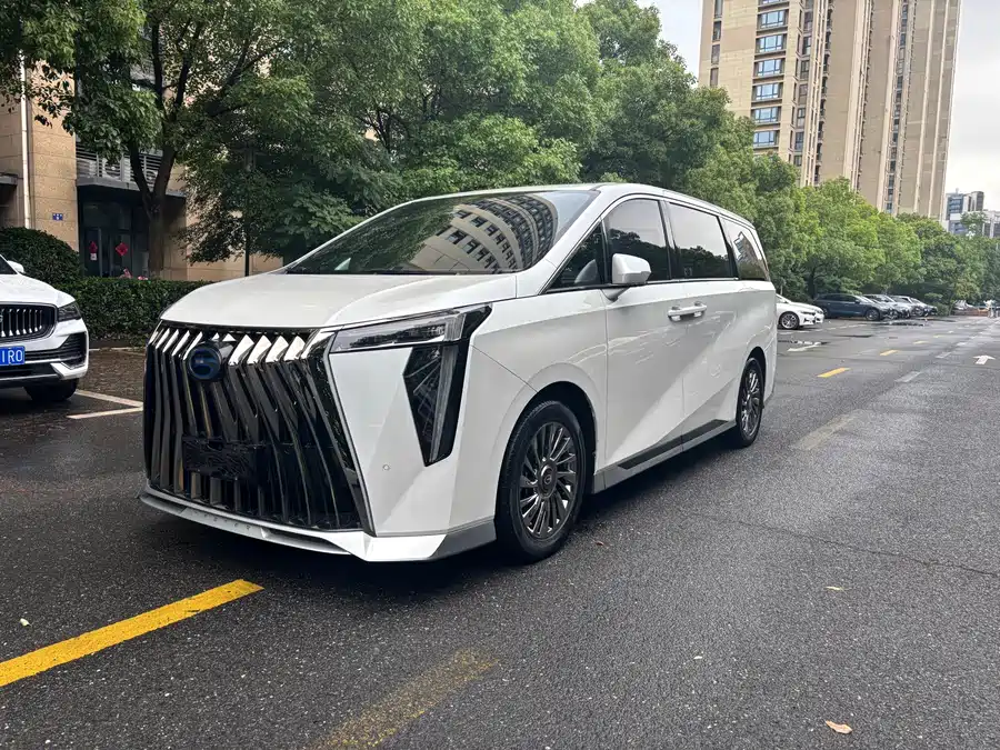 GAC Trumpchi M8