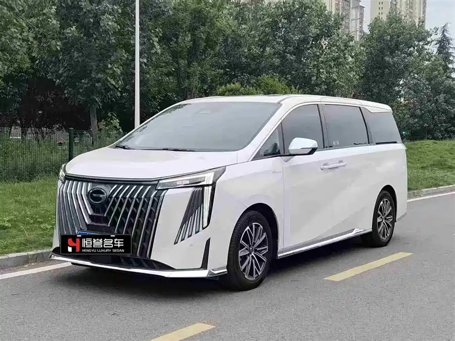 GAC Trumpchi M8