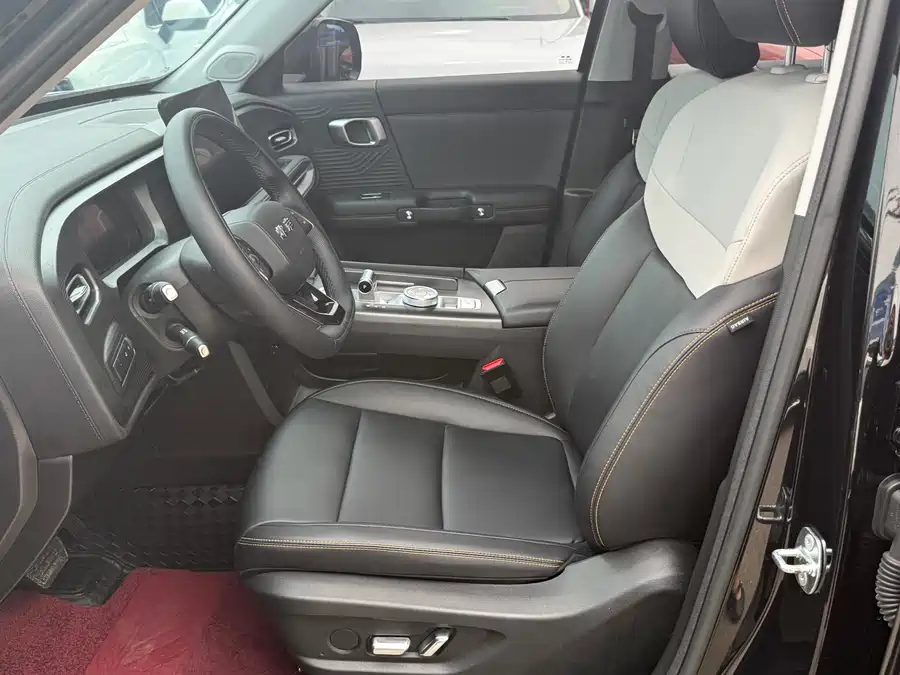 BAIC BJ30