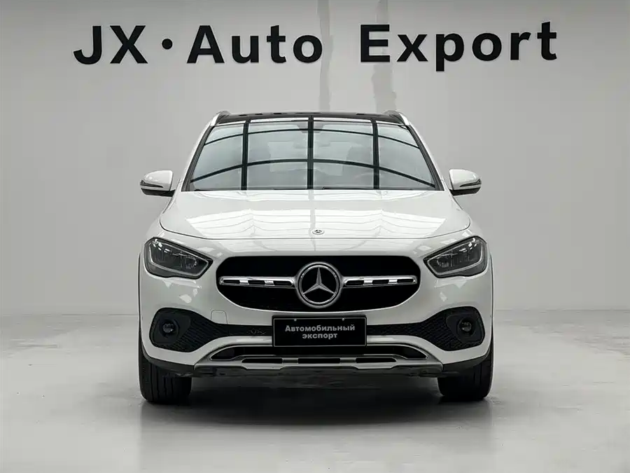 Mercedes Benz GLA