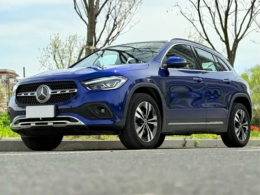 Mercedes Benz GLA