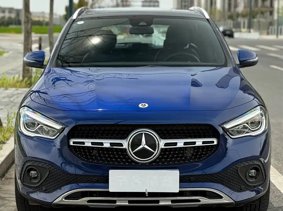 Mercedes Benz GLA