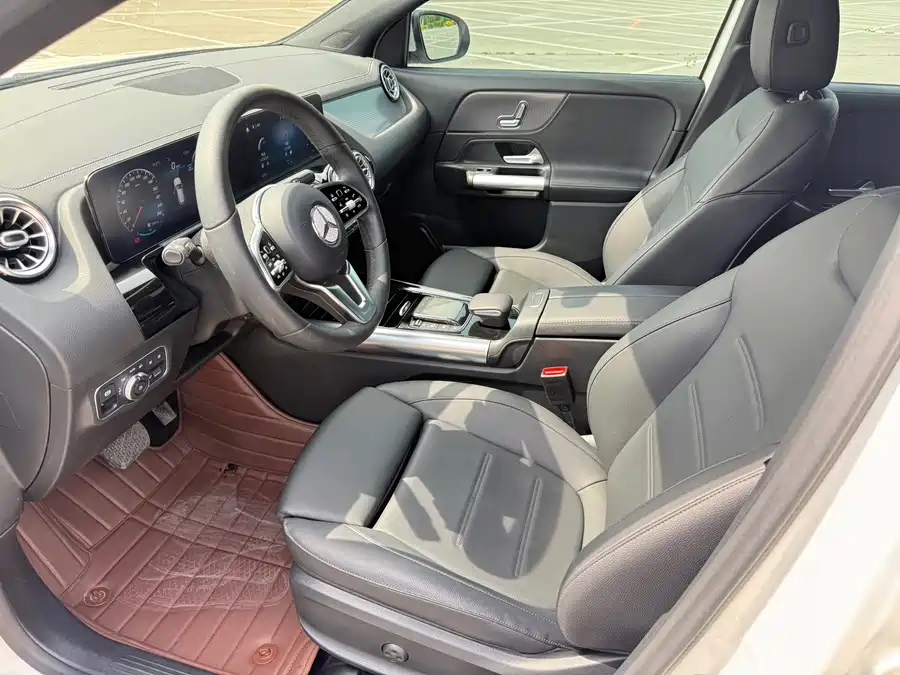 Mercedes Benz GLA