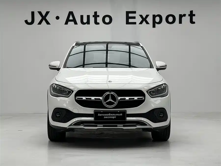 Mercedes Benz GLA