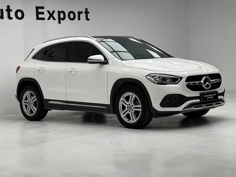 Mercedes Benz GLA