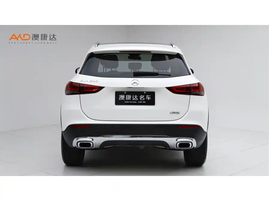 Mercedes Benz GLA