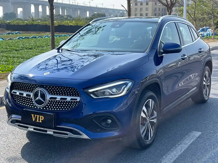 Mercedes Benz GLA