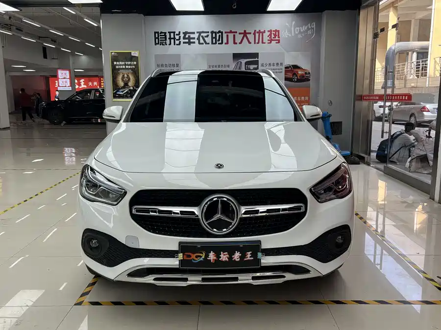 Mercedes Benz GLA