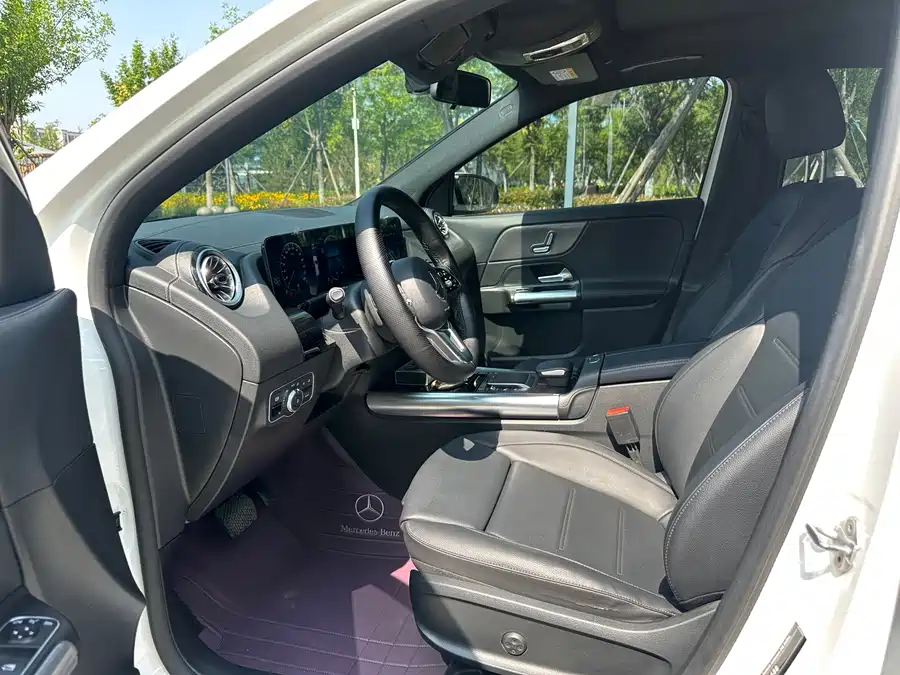 Mercedes Benz GLA