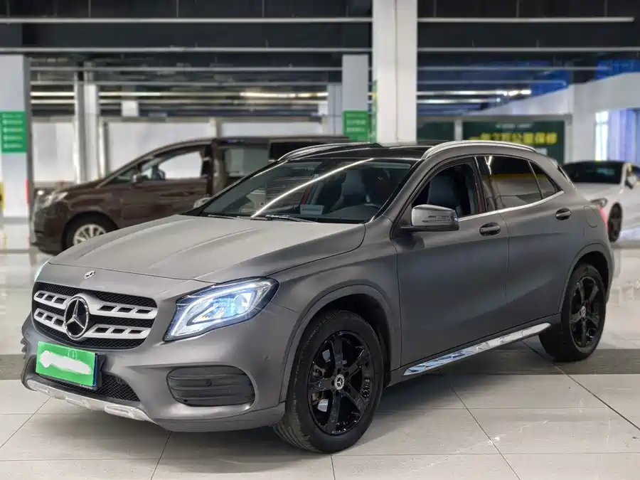 Mercedes Benz GLA