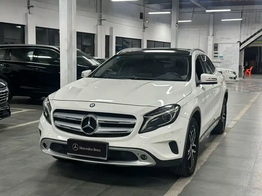Mercedes Benz GLA